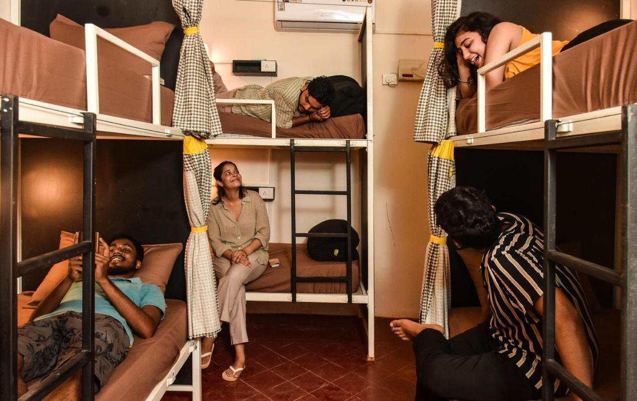 The Hosteller Goa, Anjuna Ngoại thất bức ảnh