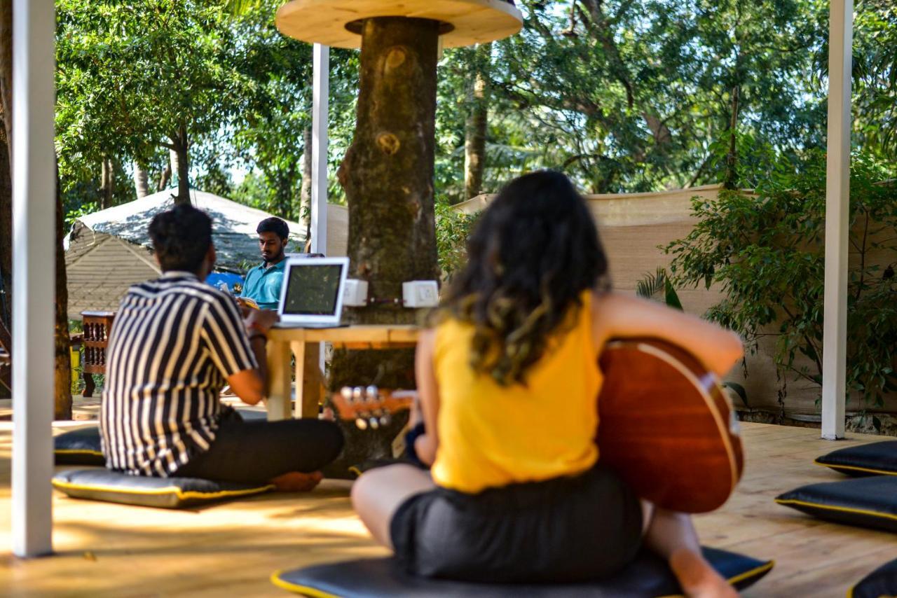 The Hosteller Goa, Anjuna Ngoại thất bức ảnh